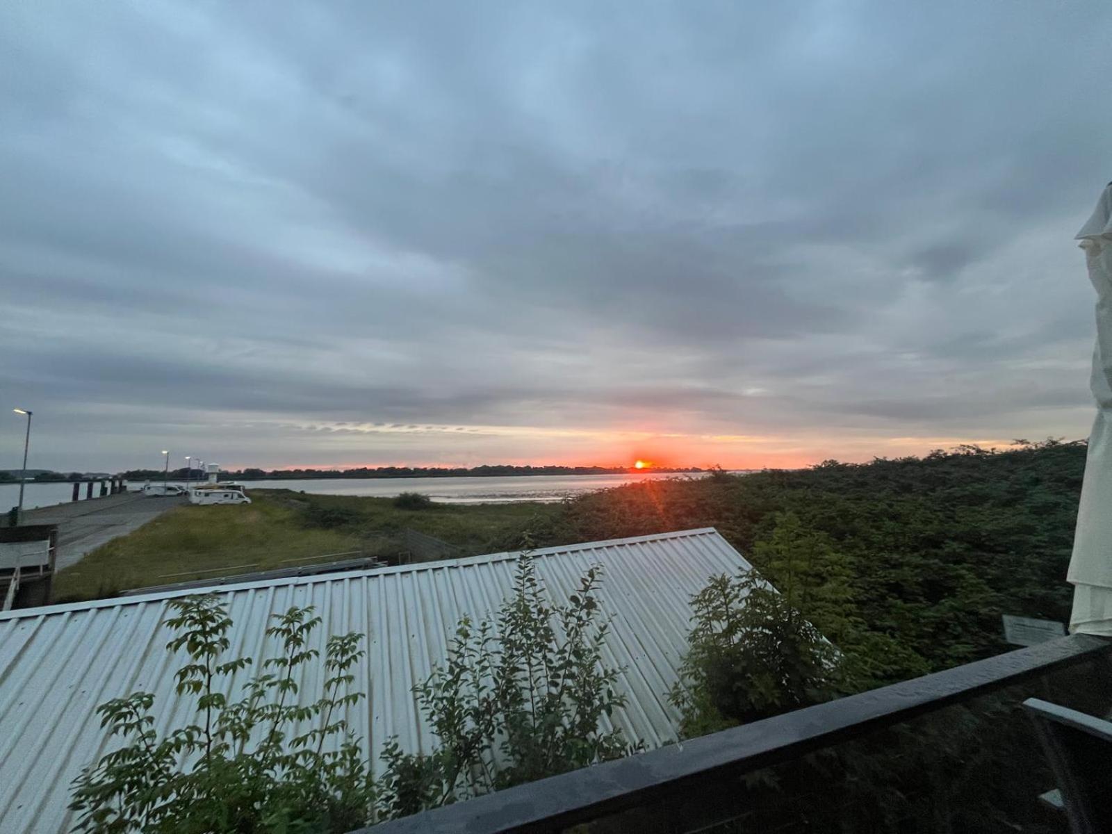 Lykkefund - Ferienwohnungen In Hafennaehe Глюкштадт Экстерьер фото
